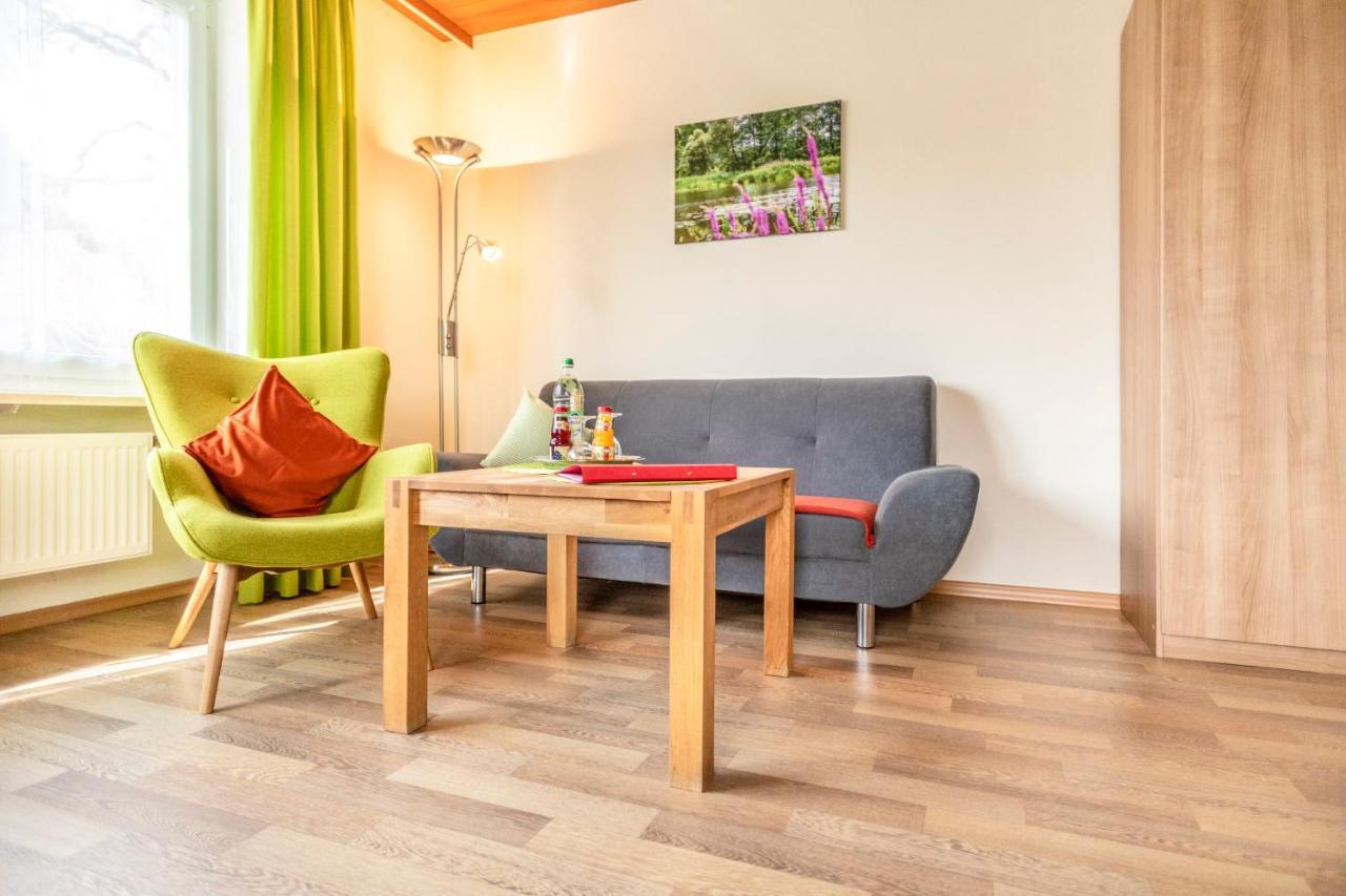 Bartlhof-Ferienwohnungen-Zimmer Бургленгенфелд Екстериор снимка