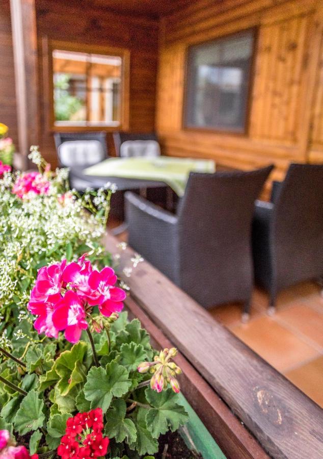 Bartlhof-Ferienwohnungen-Zimmer Бургленгенфелд Екстериор снимка
