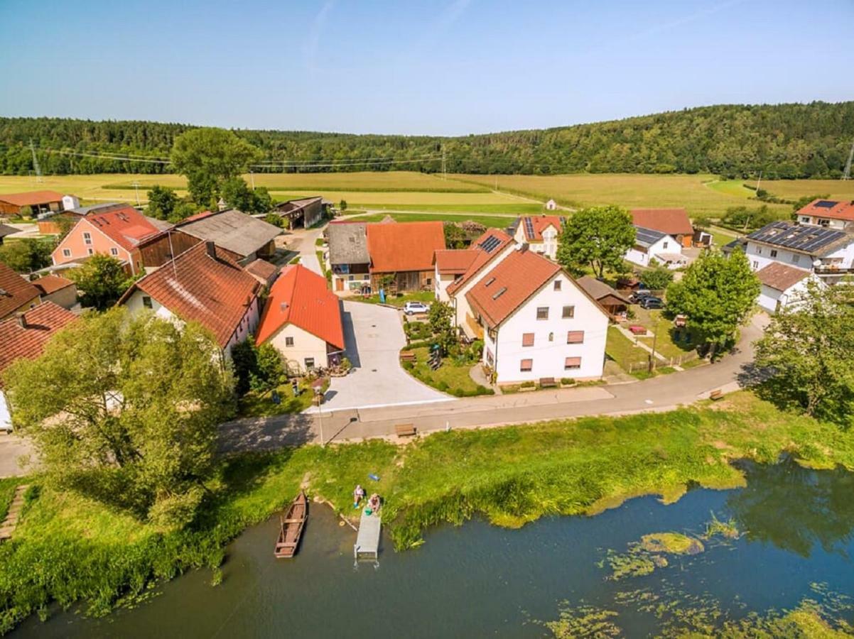 Bartlhof-Ferienwohnungen-Zimmer Бургленгенфелд Екстериор снимка